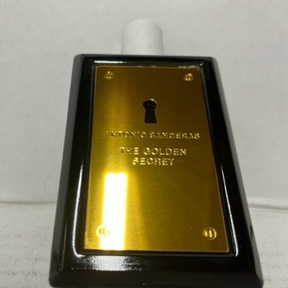Antonio Banderas The Golden Secret Eau De Toilette Natural Spray, 3.4 fl oz - Picture 2 of 5
